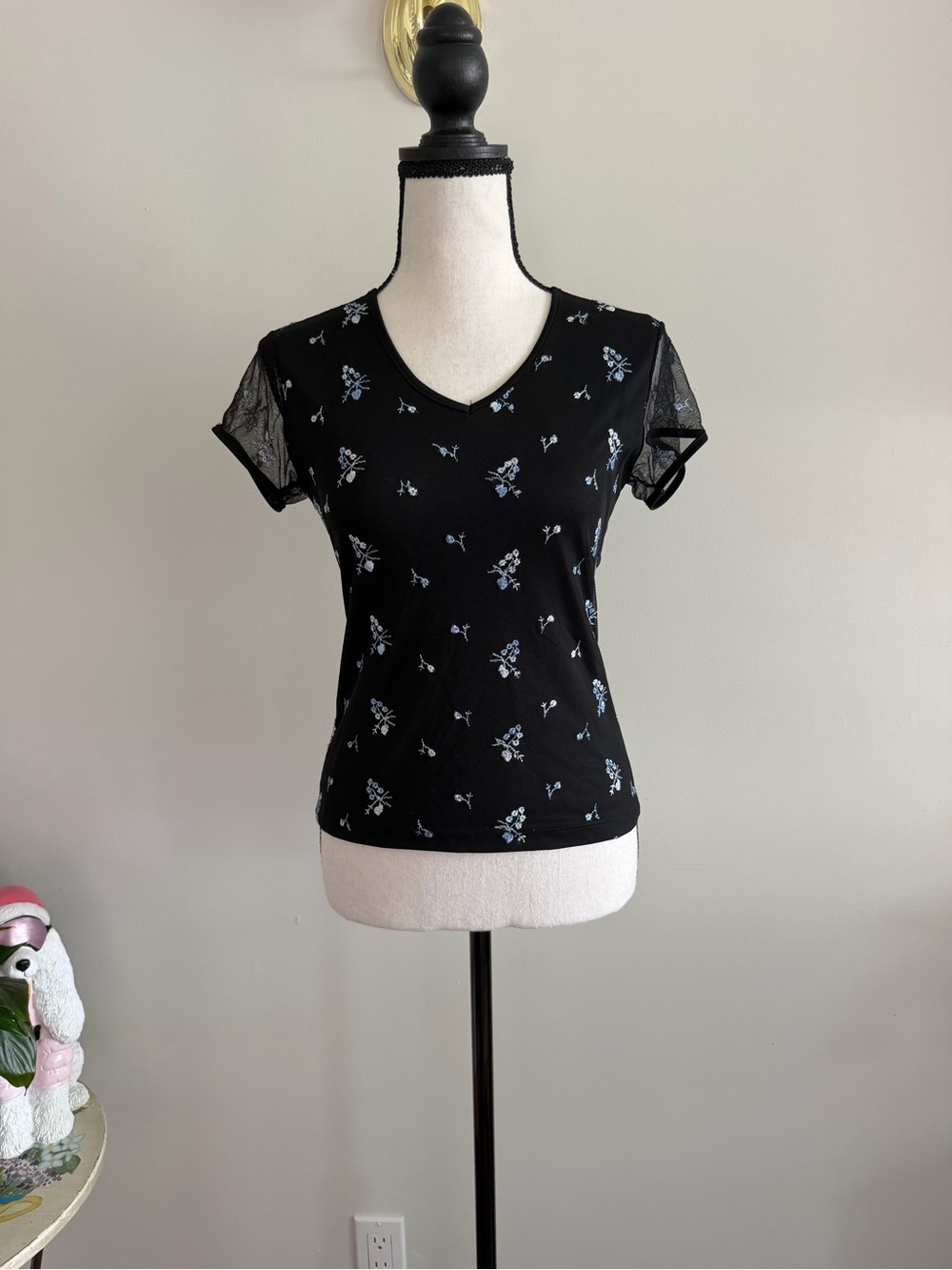 La SENZA Black V-Neck Short Sleeve Top with Light Blue Floral Print